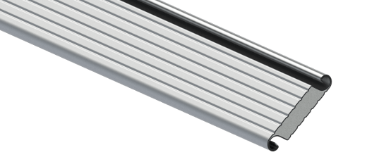 Profilé en aluminium d'une porte industrielle enroulable R1AD